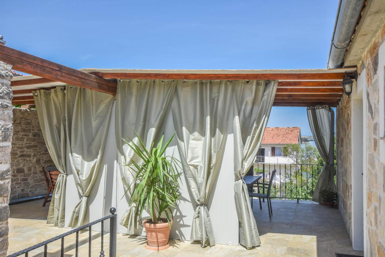 Apartments Tarragon Ugrinici エクステリア 写真